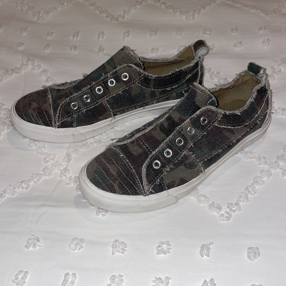 Corkys Shoes Corkys Babalu Camouflage Tennis Shoes Poshmark